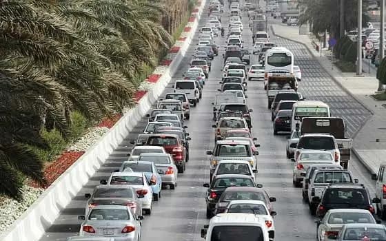 حركة المرور في مدينة جدة أثناء ساعة الذروة